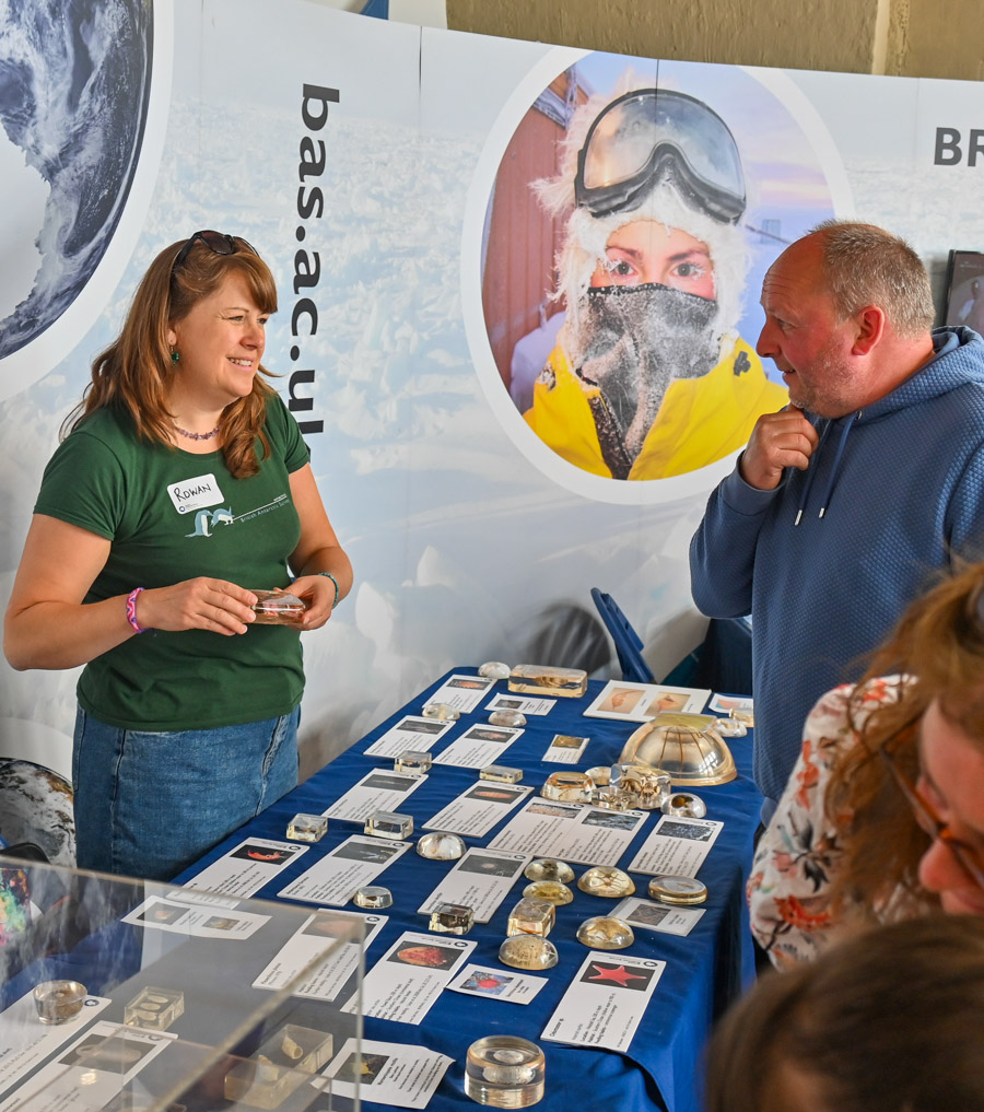 Saturday Lyme-Regis-Fossil-Festival-2024 ©-46